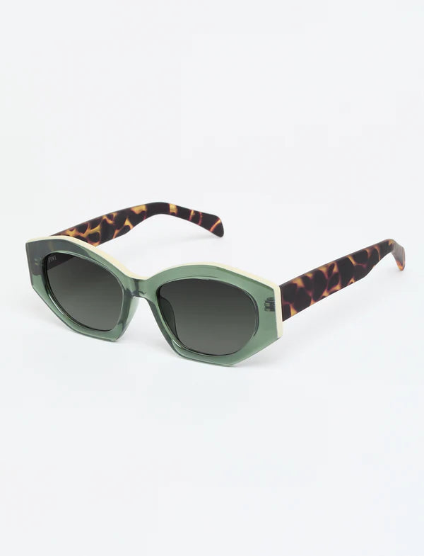 Tiwi colette 611